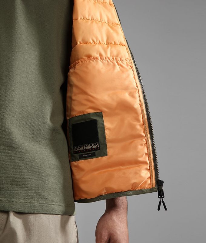 Acalmar vest 6 green lichen