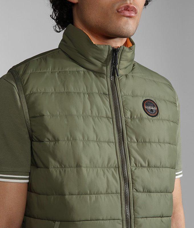 Acalmar vest 6 green lichen