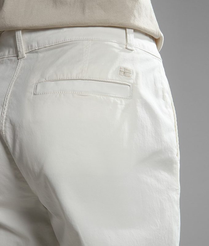 Meridian 5 white whisper